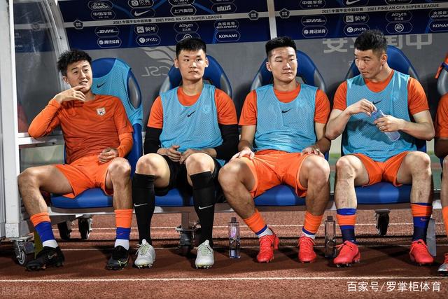 东契奇39+8+11独行侠克尼克斯 骑士剪网8连胜